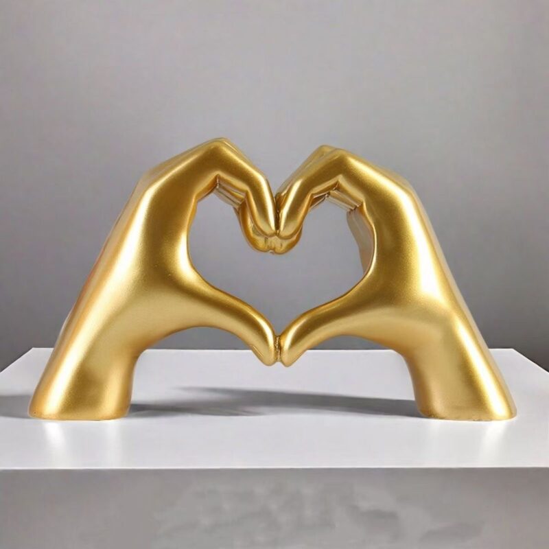 Fearless Metallic Gold Heart Hands Statue – Taylor Swift Inspired Aesthetic Resin Room Decor