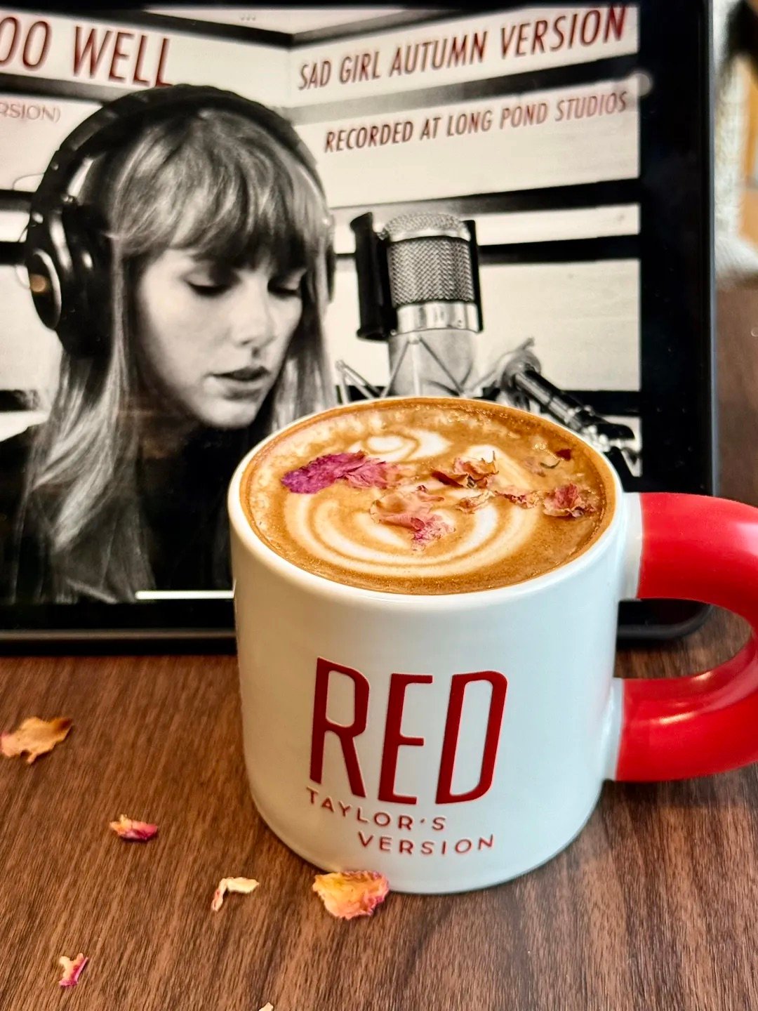 RED TV Inspired Mug | Bold Red Lettering | 350ml Ceramic Coffee Cup