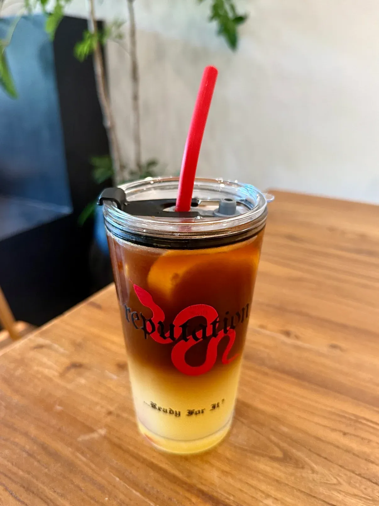 Reputation Inspired Glass Tumbler | 17.6oz / 520ml with Lid & Red Silicone Straw - Image 3