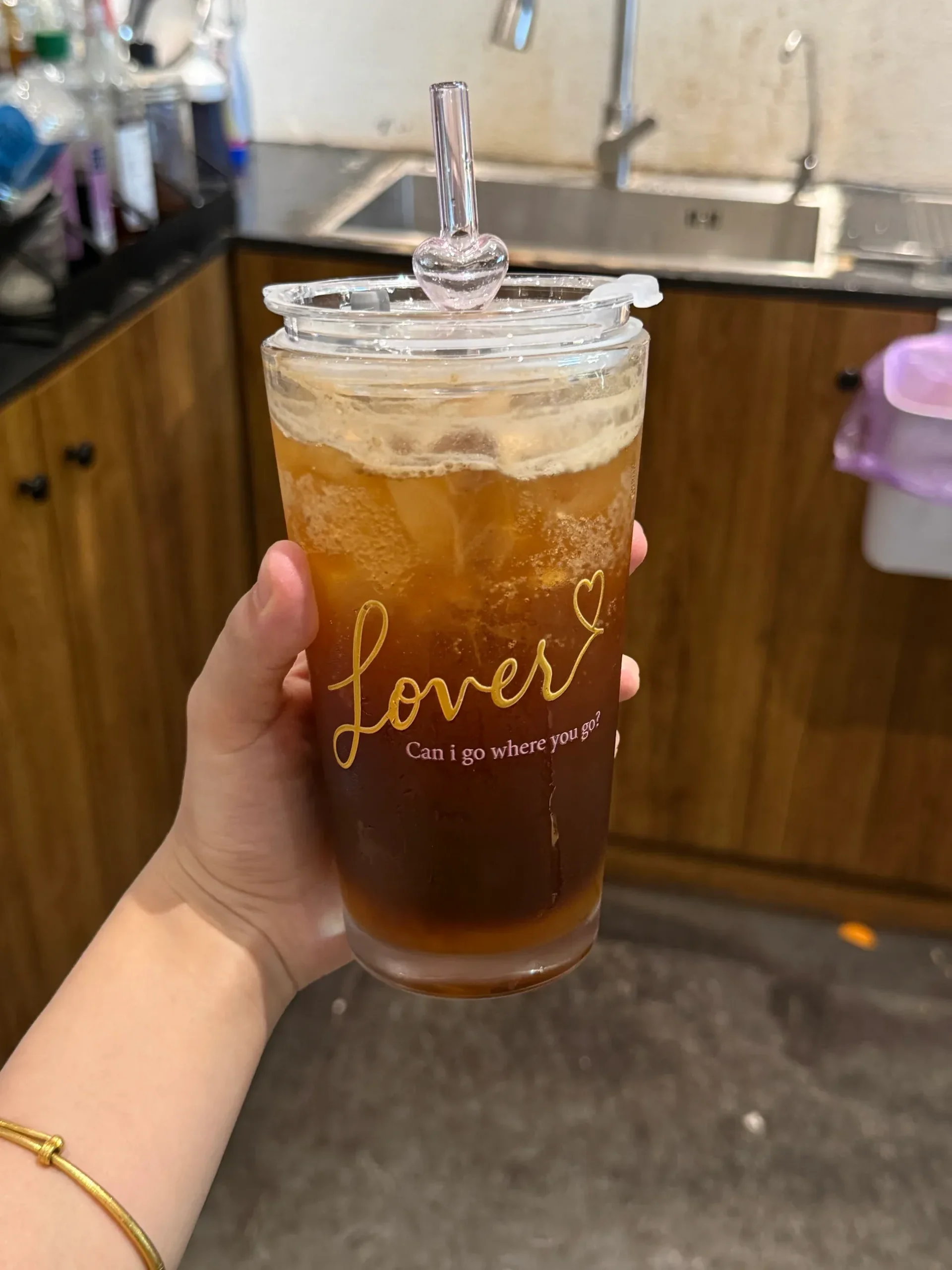 Lover Inspired Vintage Glass Tumbler | 17.6oz / 520ml with Lid & Light Pink Heart-Shaped Glass Straw - Image 5